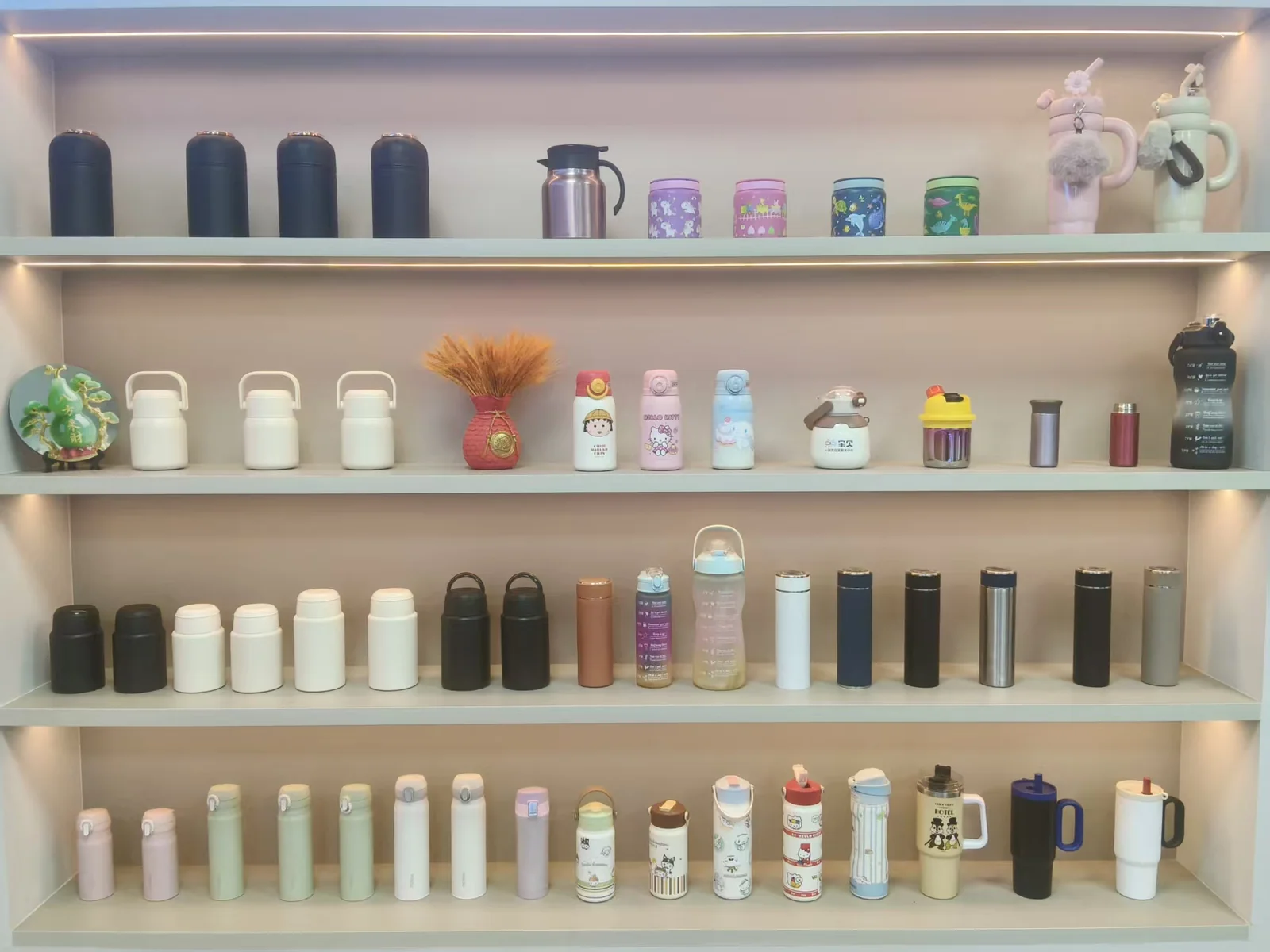 Standard vacuum flask sample display